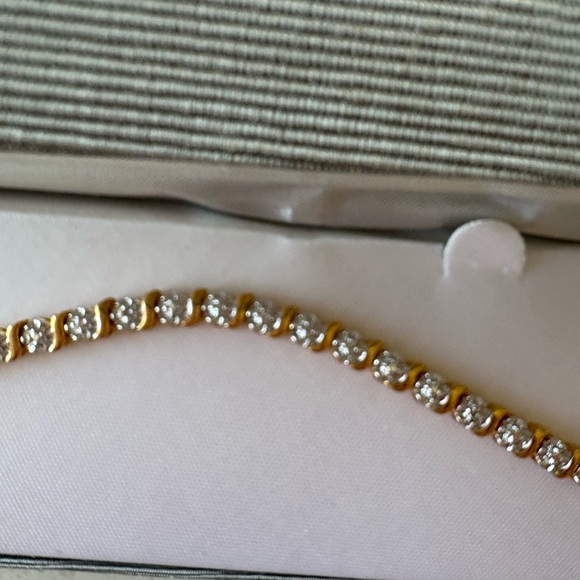 Diamond tennis bracelet - Picture 4 of 7